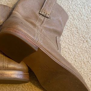 FRYE leather Ankle Booties leather, US size 6.